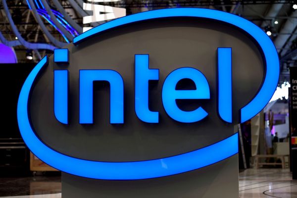 Οι ελλείψεις σε τσιπ θα διαρκέσουν χρόνια, προειδοποιεί η Intel