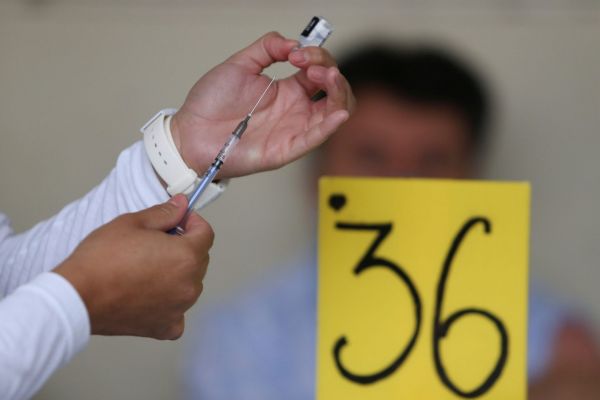 Κοροναϊός: Πάνω από 53 εκατ. οι πλήρως εμβολιασμένοι Ευρωπαίοι – Ποιες χώρες προηγούνται