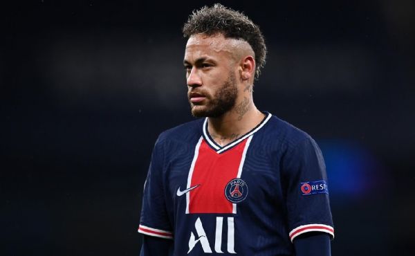 Νεϊμάρ: «Είμαι πάρα πολύ χαρούμενος που ανανέωσα με την Παρί» (pic)