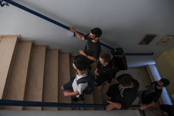 Σχολεία: Επιστροφή με αρνητικό self test, μάσκες και μέτρα προστασίας – Ελλείψεις στα φαρμακεία