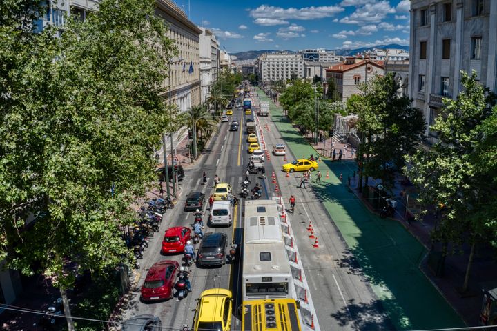 Μπακογιάννης στο Φόρουμ των Δελφών: 2 στους 5 εγκατέλειψαν την Αθήνα τα τελευταία χρόνια