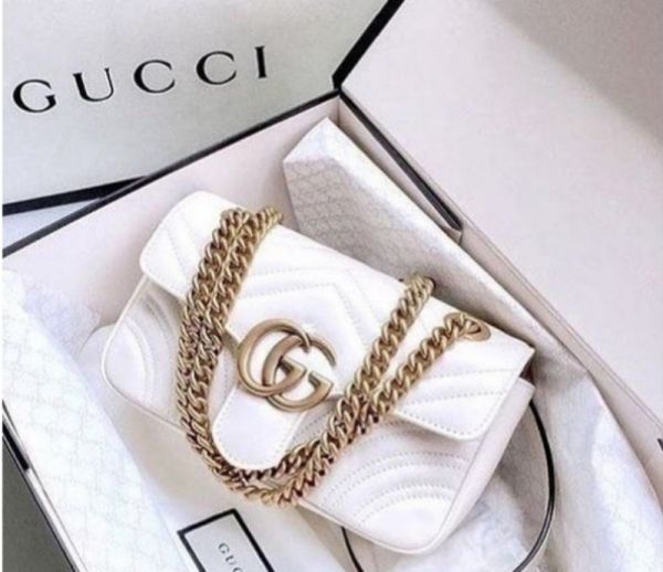 Μια ψηφιακή τσάντα Gucci πουλήθηκε πιο ακριβά από την πραγματική