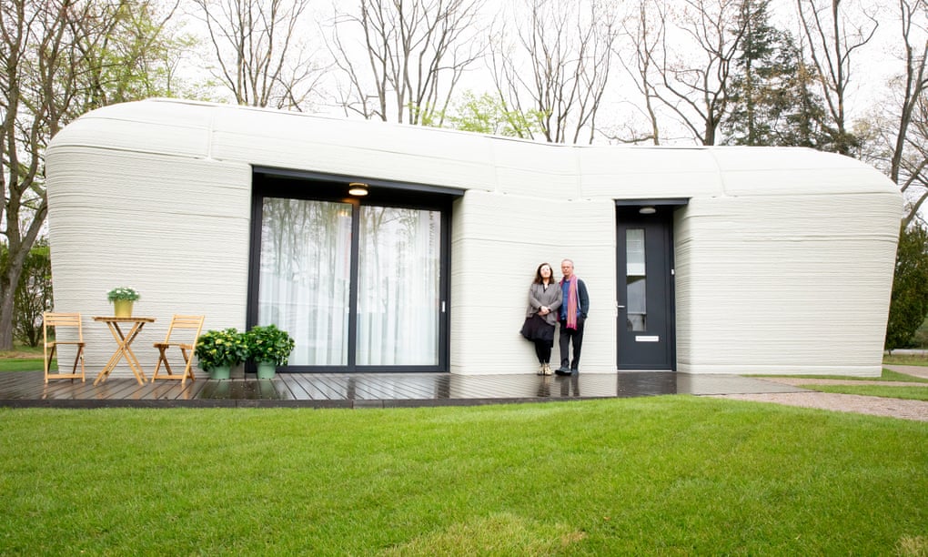 Σπίτι από εκτυπωτή: Ζευγάρι Ολλανδών μετακομίζει στο νέο είδος κατοικίας