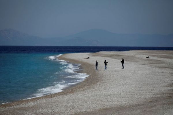 Κοροναϊός: Τι αλλάζει στη ζωή μας από την επόμενη εβδομάδα- Διαβατήριο το εμβόλιο