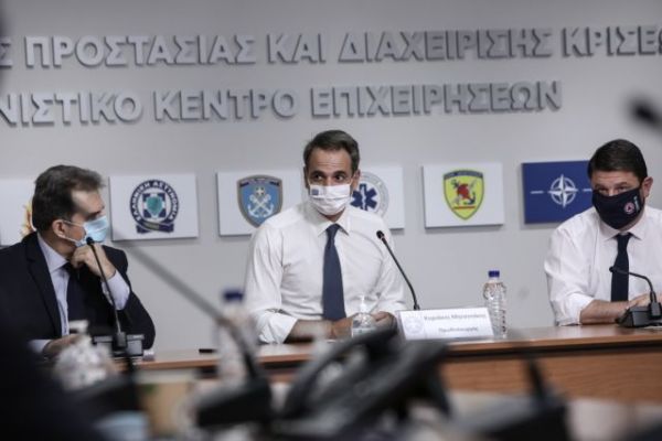 Mitsotakis asks Greeks to brace for a tough summer firefighting season