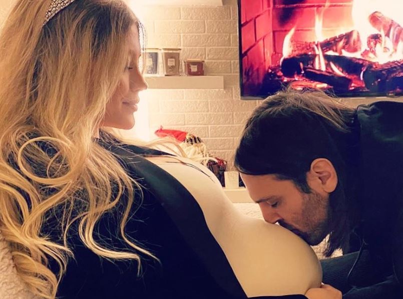 Κωνσταντίνα Κομμάτα: Η τρυφερή φωτογραφία λίγες ημέρες πριν γεννήσει