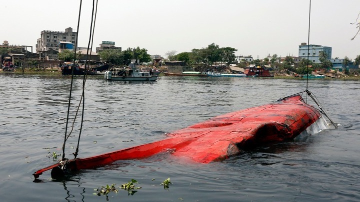 Μπαγκλαντές: Τουλάχιστον 26 νεκροί και 5 τραυματίες από σύγκρουση πλοίων σε ποτάμι