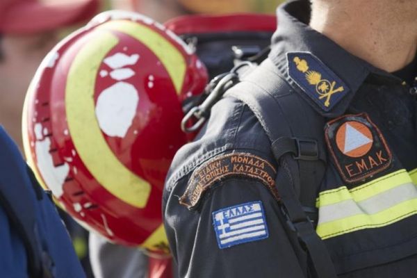 ΕΜΑΚ: Υποχρεωτικός ο εμβολιασμός για όσους υπηρετούν στο σώμα της Πυροσβεστικής