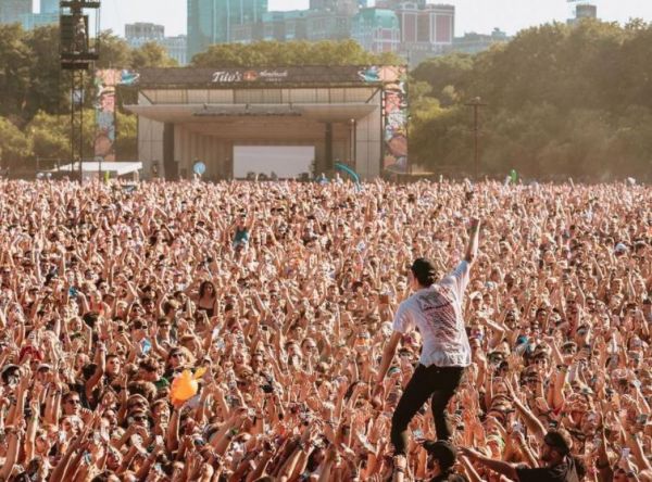 Με εντυπωσιακό line up επιστρέφει το Lollapalooza 2021