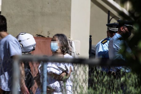 Γλυκά Νερά: Οι δράστες σκότωσαν την 20χρονη γιατί είδε τα χαρακτηριστικά τους; – Τα ερωτήματα για το άγριο έγκλημα, τι εξετάζουν οι Αρχές