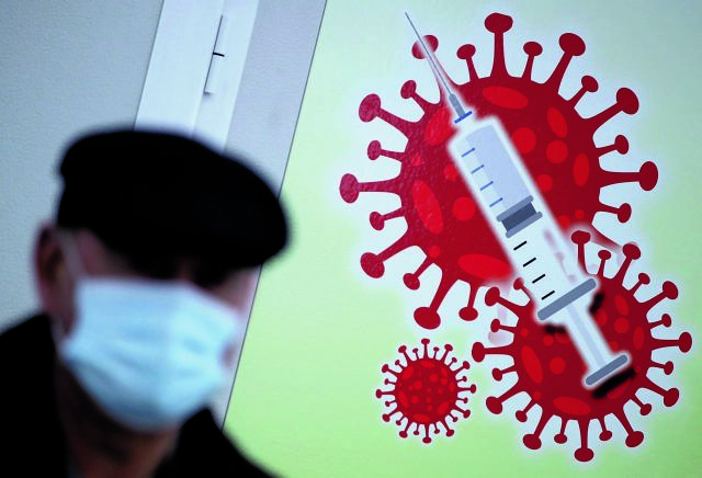 Αρκουμανέας: Δεν υπάρχει μεγάλη ανησυχία για κάποια μετάλλαξη – Τι είπε για τις μάσκες