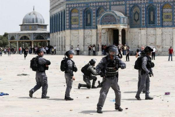 Ισραήλ: Συγκρούσεις Παλαιστίνιων με την ισραηλινή αστυνομία στην Πλατεία των Τεμένων
