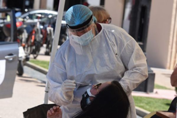 ΕΟΔΥ: Σε ποια σημεία θα πραγματοποιηθούν σήμερα Tρίτη 25/5 δωρεάν rapid test