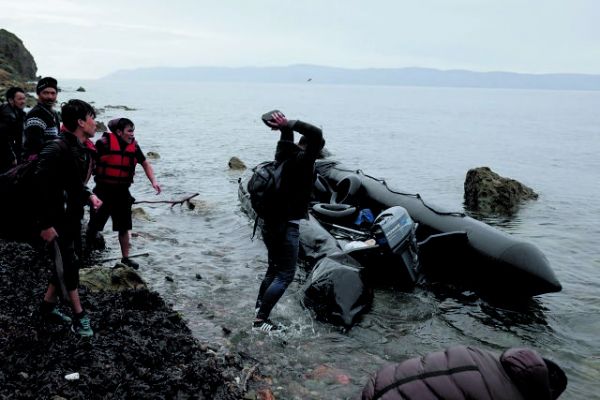 Προσφυγικό – Βρετανία: Οι αυστηρότεροι έλεγχοι των συνόρων γεμίζουν τις τσέπες των διακινητών