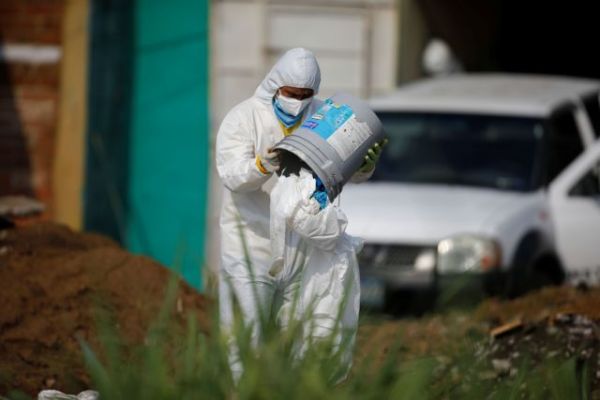 Ελ Σαλβαδόρ: Δεκάδες πτώματα γυναικών εντοπίστηκαν στην αυλή πρώην αστυνομικού