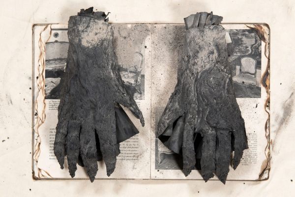 Ιερείς ακυρώνουν εικαστική έκθεση λόγω «άσεμνου» και «ανίερου» περιεχομένου στην Αθήνα