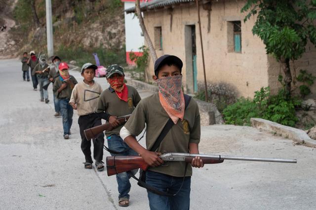 Μεξικό: Παιδιά στα όπλα
