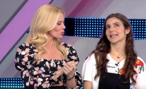 Γέλια μέχρι δακρύων: Παίκτρια του Ρουκ Ζουκ αποκάλυψε στη Ζέτα Μακρυπούλια την ερωτική της φαντασίωση