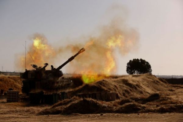 Λωρίδα της Γάζας: Σφοδρές συγκρούσεις και «πρόβες» Ισραηλινών για χερσαία επέμβαση