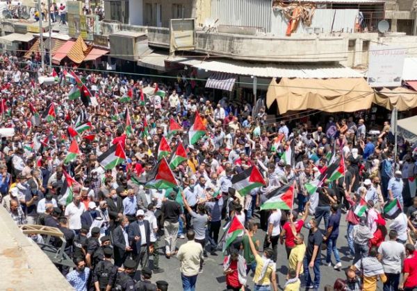 Γάζα: Χιλιάδες Ιορδανοί στους δρόμους σε διαδηλώσεις αλληλεγγύης προς τους Παλαιστινίους