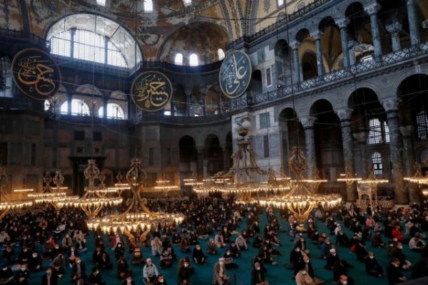 Τουρκία: Νέα πρόκληση στην Αγία Σοφία – «Δεν υπάρχει άλλος θεός, εκτός από τον Αλλάχ»