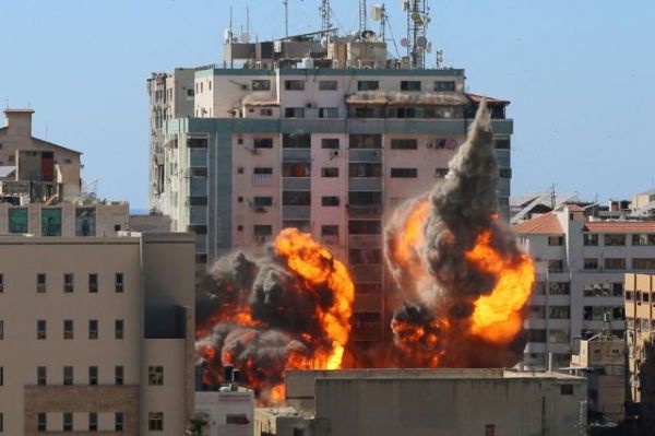 Βομβαρδισμός ΜΜΕ στη Γάζα: Έρευνα για «πιθανό έγκλημα πολέμου» ζητούν ομάδες ανθρωπίνων δικαιωμάτων