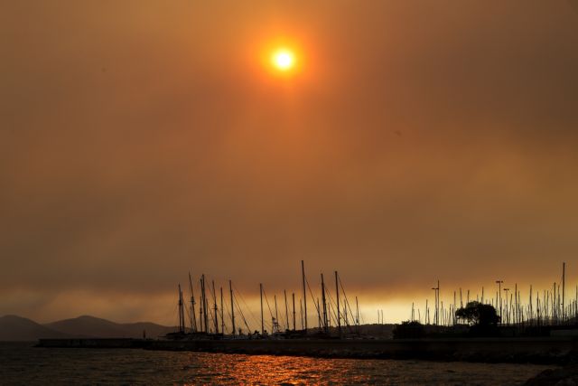 Φωτιά στην Κορινθία: «Στάχτη» πάνω από 20.000 στρέμματα και καμένα σπίτια  – Πού επικεντρώνεται η επιχείρηση