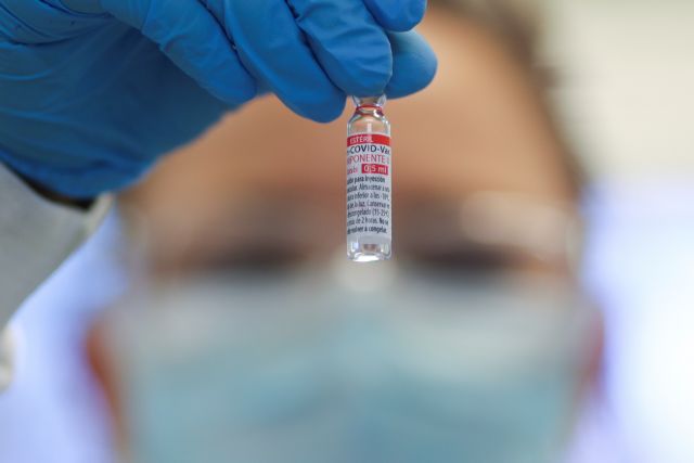Κοροναϊός: Φρενίτιδα για τους εμβολιασμούς από τους 40-44 ετών - Πάνω από 65.000 ραντεβού