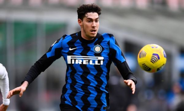 Επική στιγμή με Μπαστόνι: Η μαμά του τον σκούπιζε από την πίτσα μετά το Scudetto