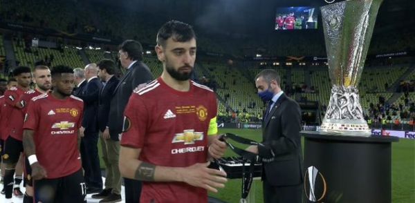 Το πασίγιο των παικτών της Βιγιαρεάλ και το κλάμα του Μπρούνο Φερνάντες