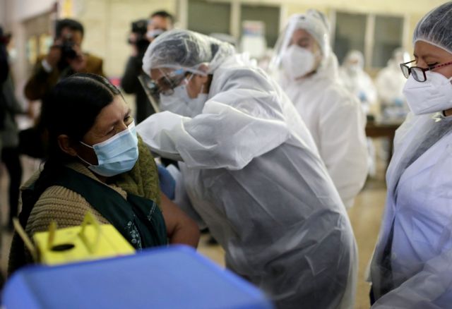 Εμβόλιο με AstraZeneca και J&J: Μπορεί να μπει τέλος στις θρομβώσεις;