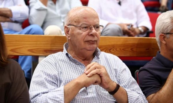 Επιμένει η ΕΟΚ για εκλογές την Κυριακή παρά την απαγόρευση