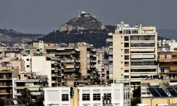 ΣΥΡΙΖΑ για πλειστηριασμούς: Η κυβέρνηση κατεδαφίζει την προστασία της πρώτης κατοικίας