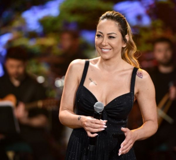 Ξεσήκωσε το κοινό με την ερμηνεία της η Μελίνα Ασλανίδου