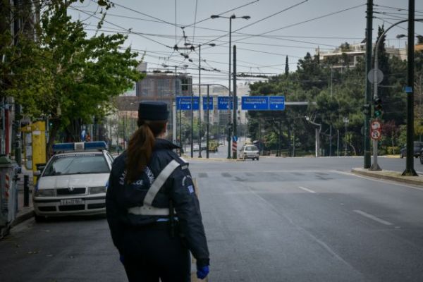 Ποιες περιοχές μπαίνουν από το Σάββατο σε «βαθύ κόκκινο» – Τι είπε ο Χαρδαλιάς