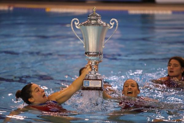 Η απονομή του πρωταθλήματος στον Ολυμπιακό (pics)