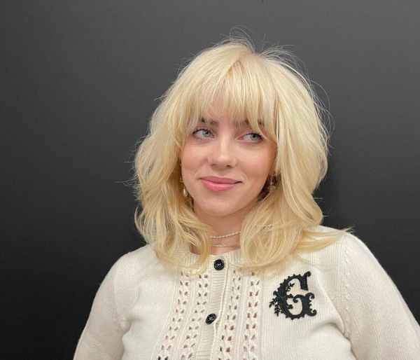 H Billie Eilish απάντησε στο σεξιστικό δημοσίευμα της Daily Mail  για ξεπούλημα των αξιών της