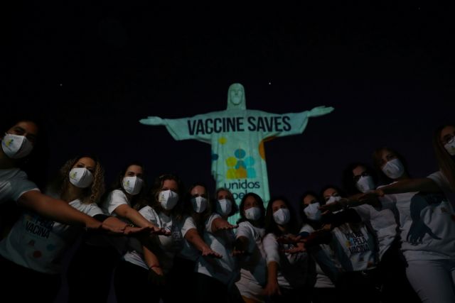Βραζιλία: Εν μέσω εκατόμβης νεκρών, η εκστρατεία εμβολιασμού καθυστερεί