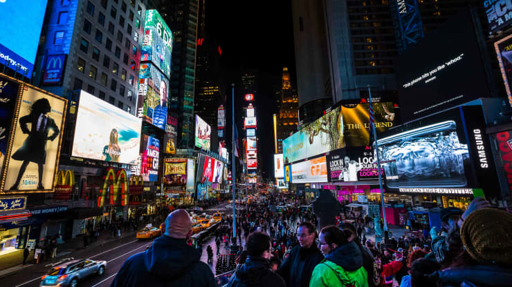 ΗΠΑ: Ανοίγει ξανά η αυλαία στο Μπρόντγουεϊ τον Σεπτέμβριο, έπειτα από διακοπή 18 μηνών