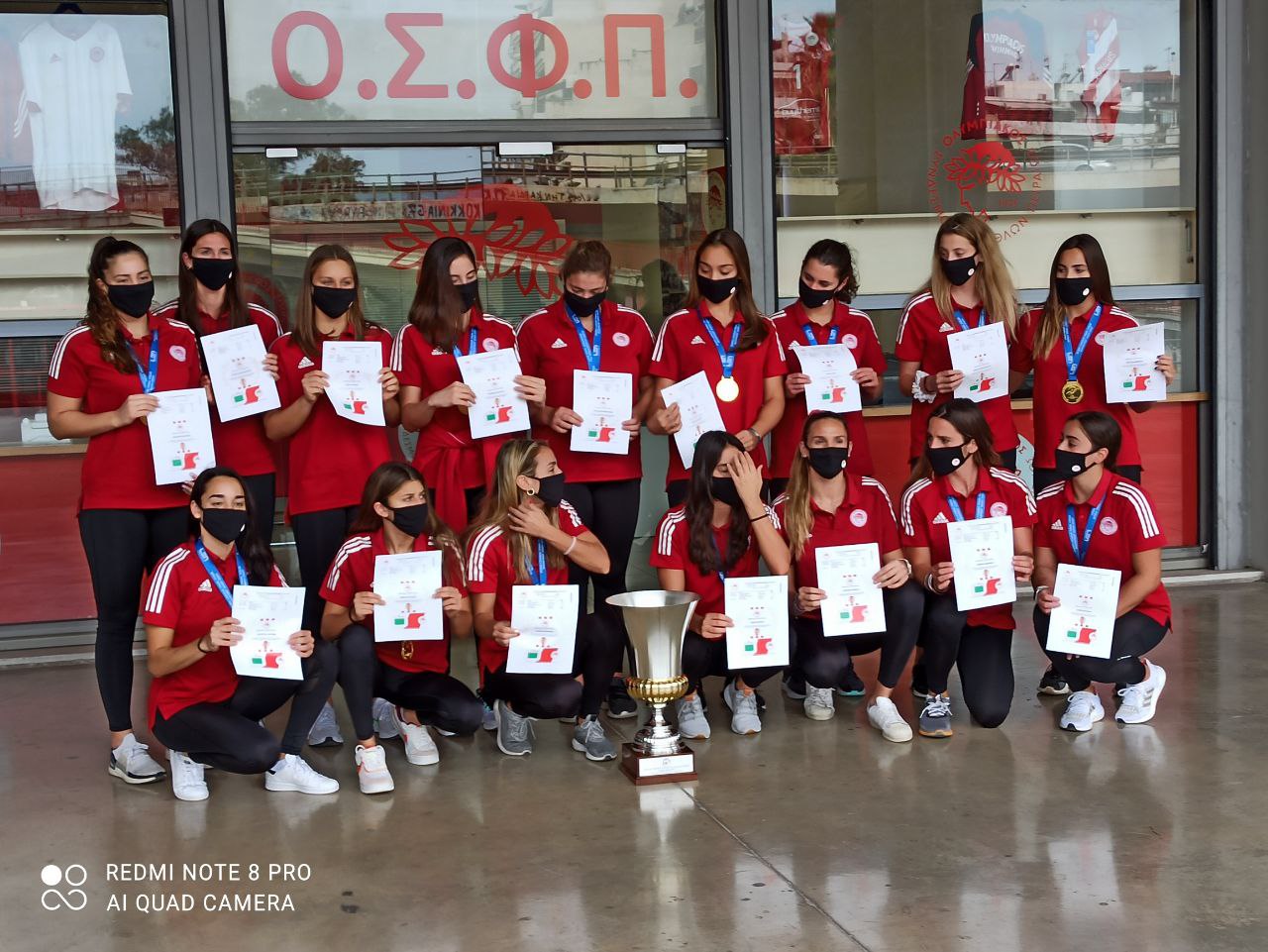 Ολυμπιακός: Πήραν θέση στο γήπεδο για τη φιέστα οι πρωταθλήτριες Ευρώπης (pics)