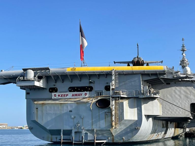 Στην Κύπρο το γαλλικό αεροπλανοφόρο Charles de Gaulle