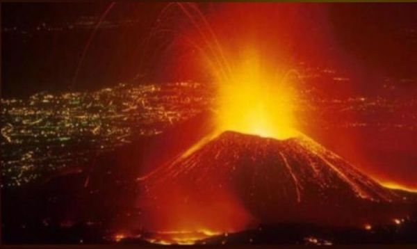 Κονγκό: Εξερράγη το ηφαίστειο Νιραγκόνγκο – Εκκενώνεται η πόλη Γκόμα
