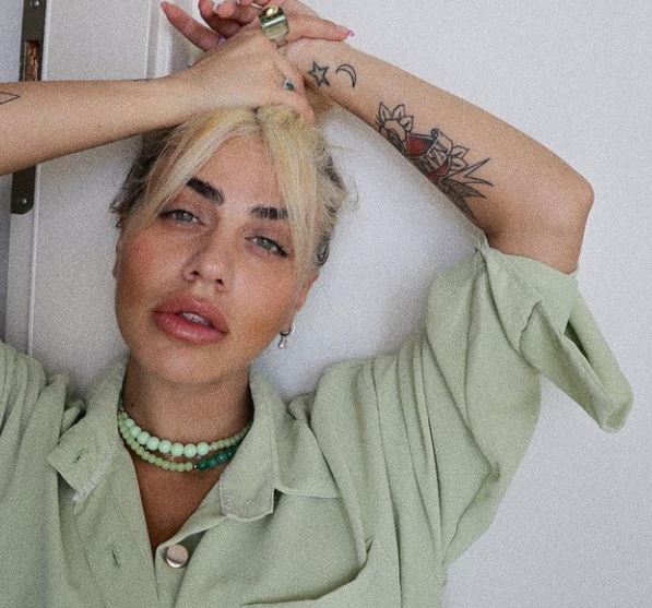 Κόνι Μεταξά για το ξέσπασμα στο Instagram: «Ξεκίνησαν ένα κίνημα να μου κάνουν report»