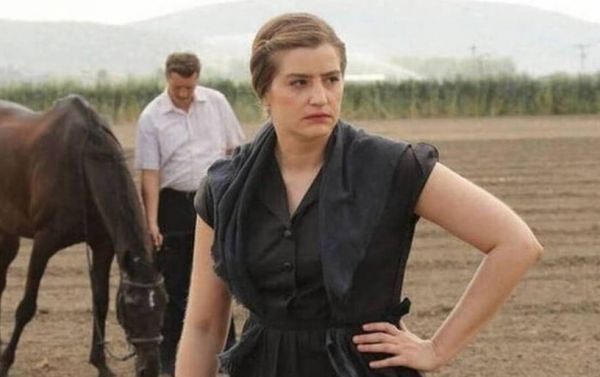 Άγριες Μέλισσες Spoiler: Αντιμέτωπη με τον Δούκα η Ελένη – Σοκ στο Διαφάνι