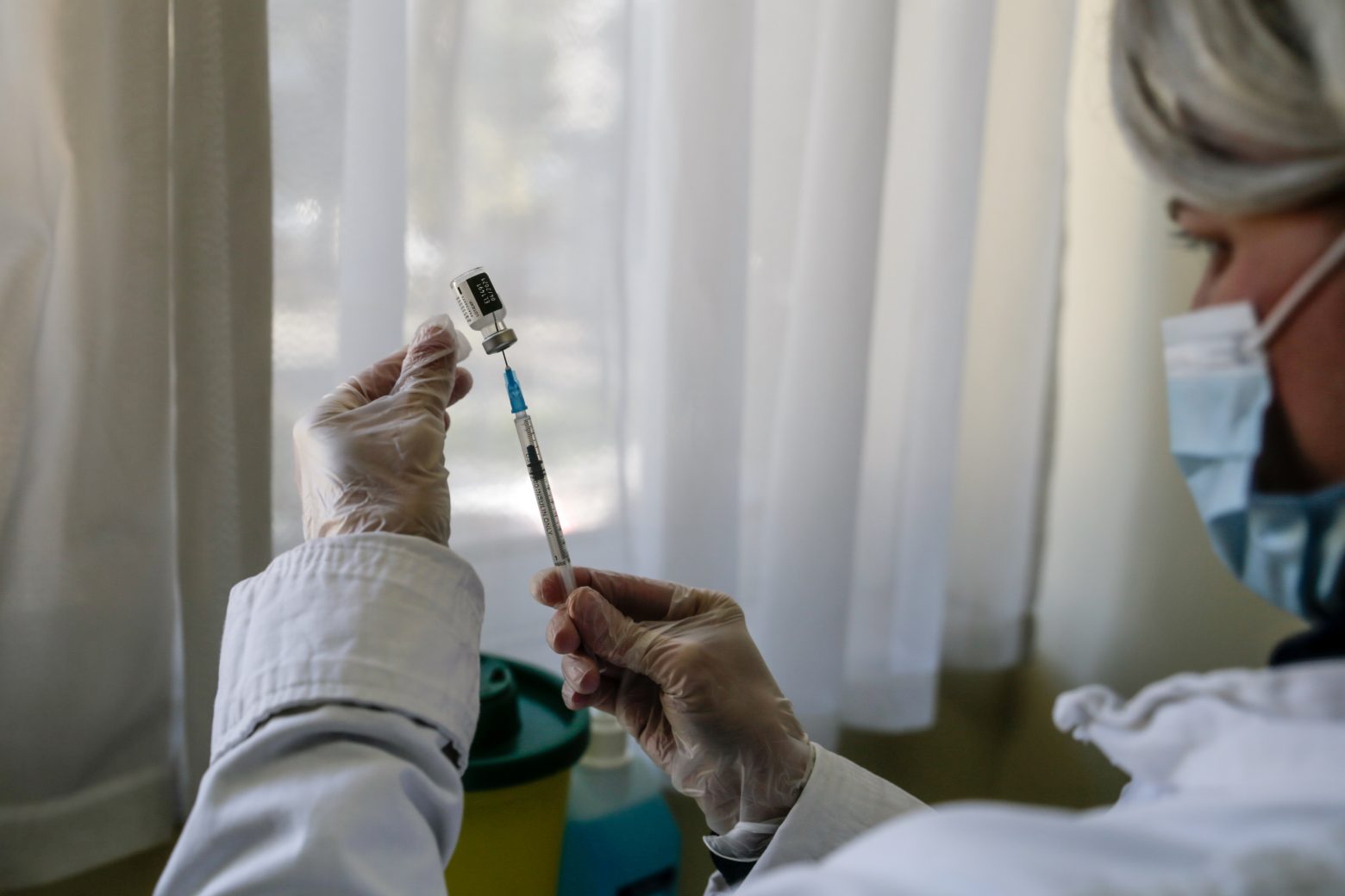 Εμβόλιο: Ώρα εμβολιασμού για τους 18 και άνω - Άνοιξε η πλατφόρμα
