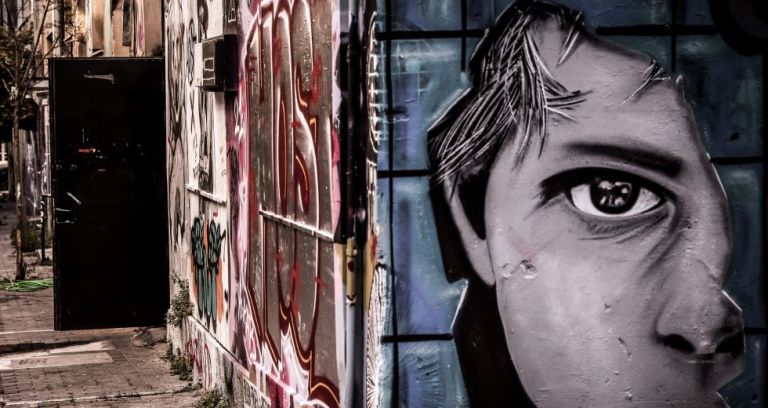 Θέατρο ΕΜΠΡΟΣ: Πυκνώνουν οι αντιδράσεις για το σφράγισμά του από την ΕΛ.ΑΣ.