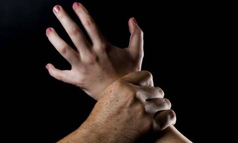 Βούλα: Τρεις επιθέσεις αγνώστου σε νέες κοπέλες μέσα στη Μεγάλη Εβδομάδα