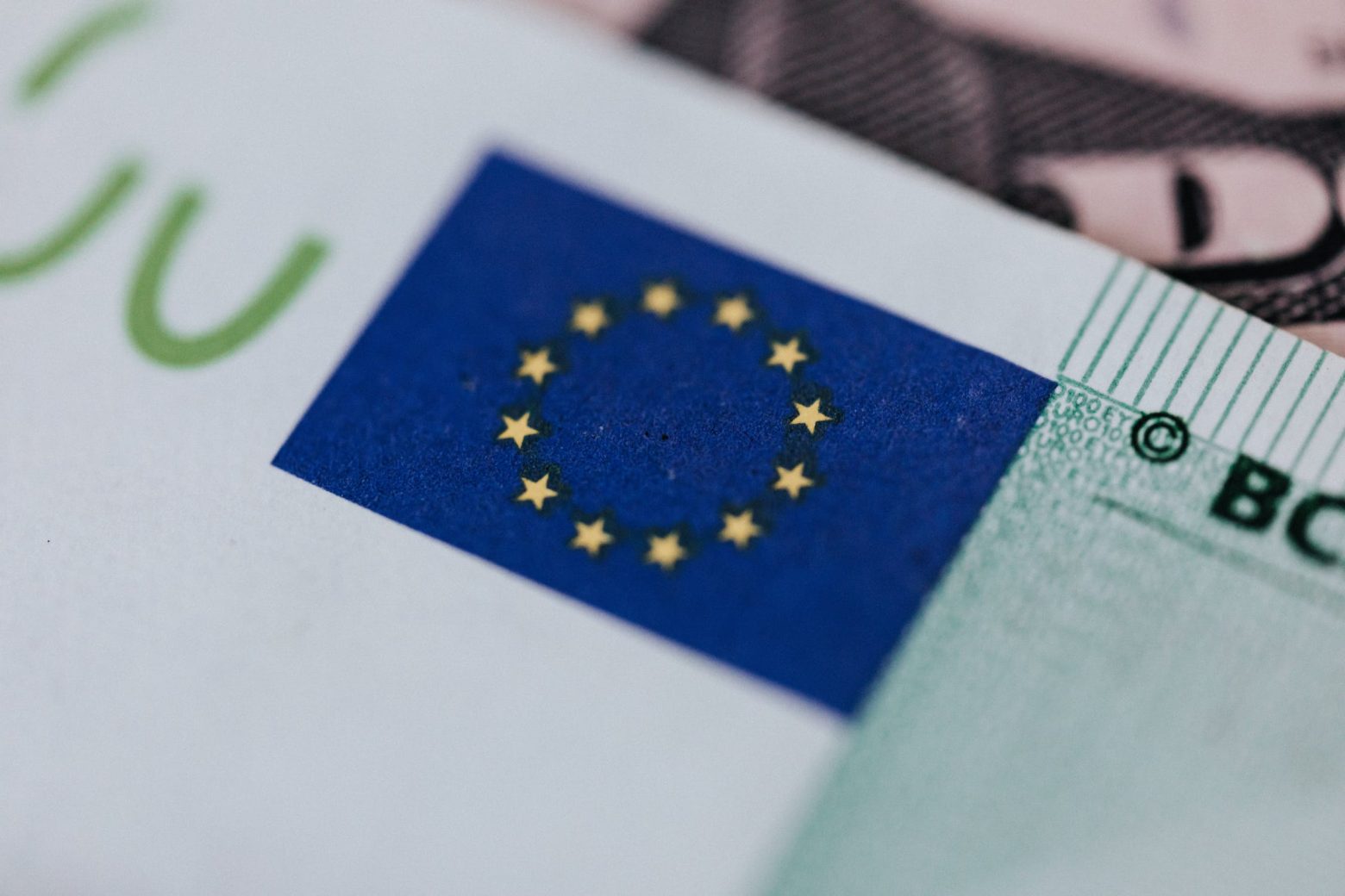 ΣΕΠΕ: Η Ευρώπη ανοίγει ξανά το κεφάλαιο «ψηφιακός φόρος»