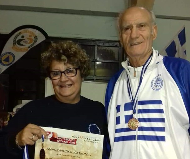 Θεσσαλονίκη: Διασώστης ετών 80, με μετάλλια στον στίβο και τον εθελοντισμό