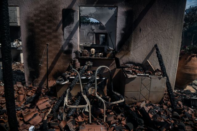 Φωτιά στην Κορινθία: Τεράστιες καταστροφές - Κάηκαν σπίτια [Εικόνες]
